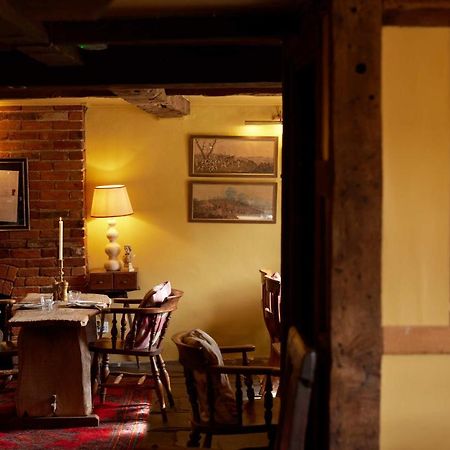 The Queen'S Head Broad Chalke Buitenkant foto