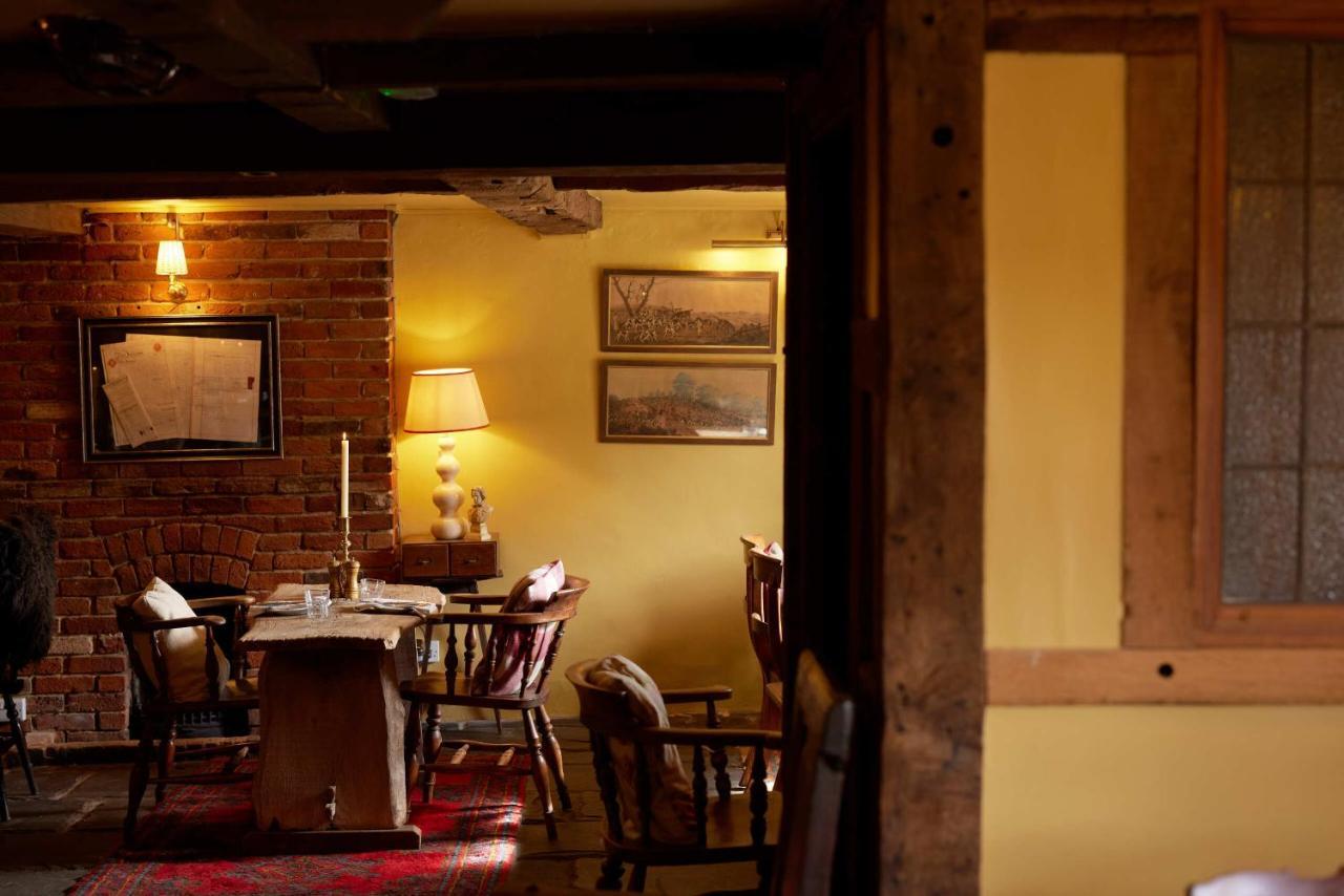 The Queen'S Head Broad Chalke Buitenkant foto