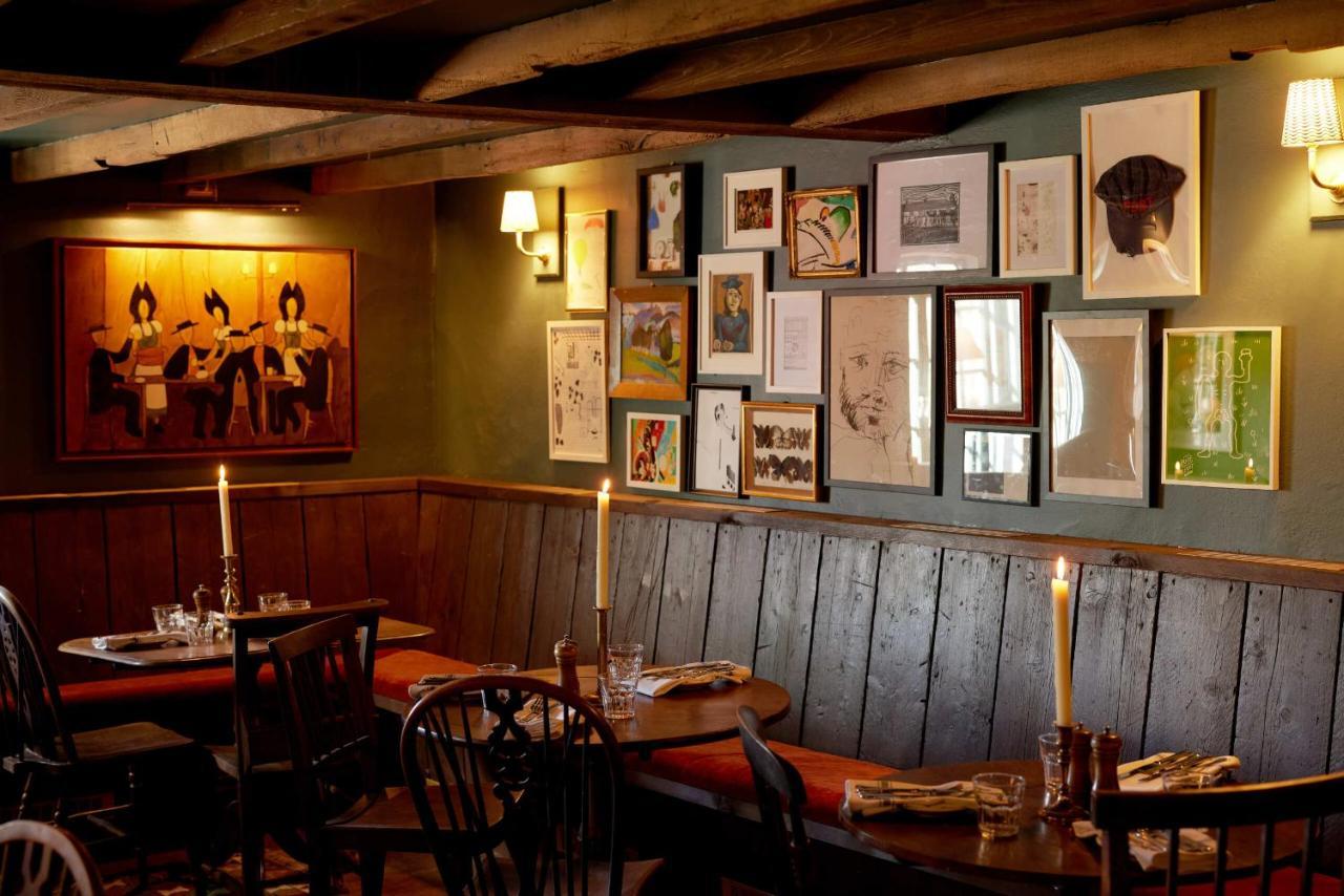 The Queen'S Head Broad Chalke Buitenkant foto